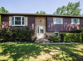 3718 Elizabethtown Rd, Manheim, PA 17545