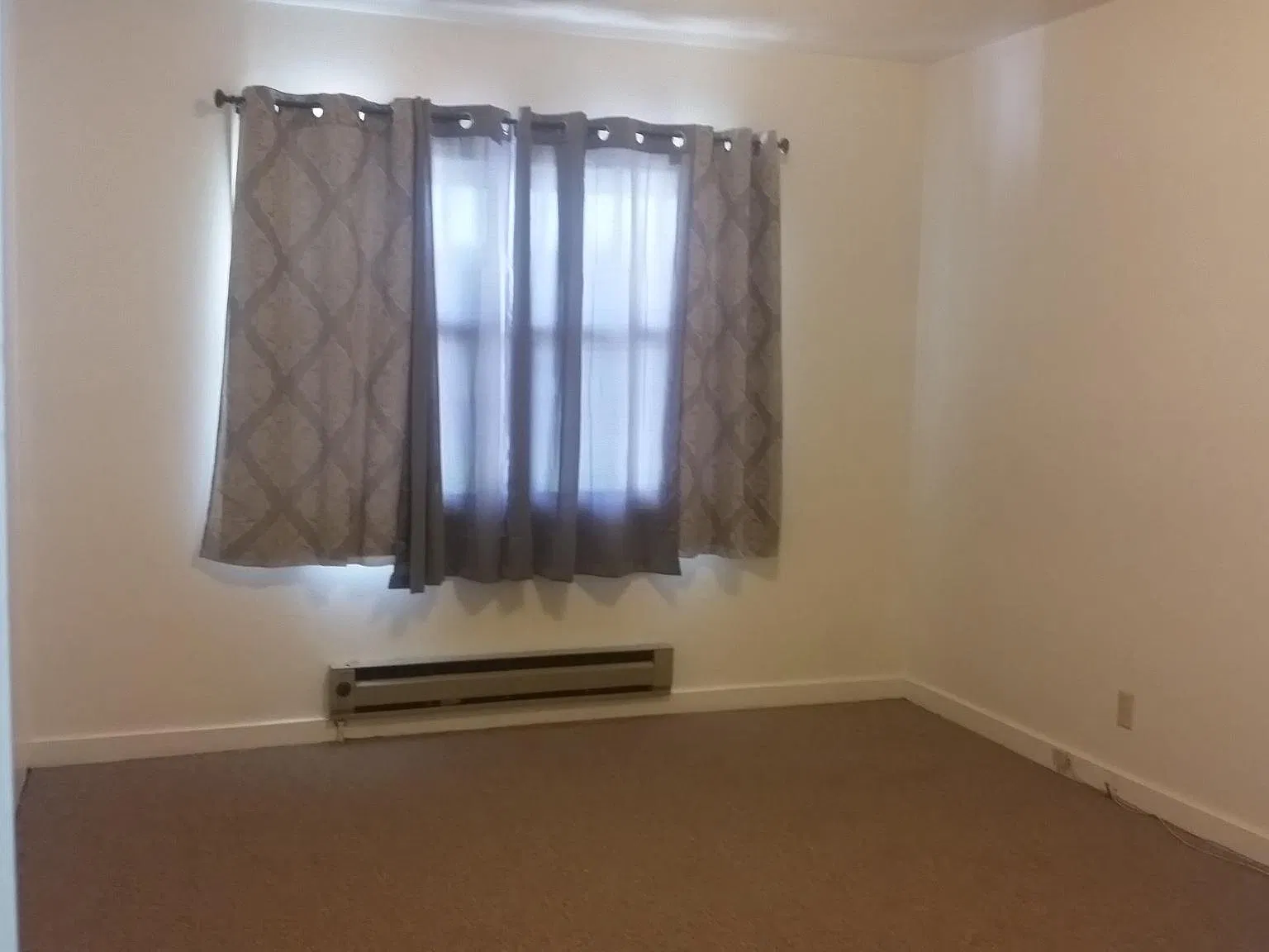 2 bed, 800 sqft, $900 — Photo 3