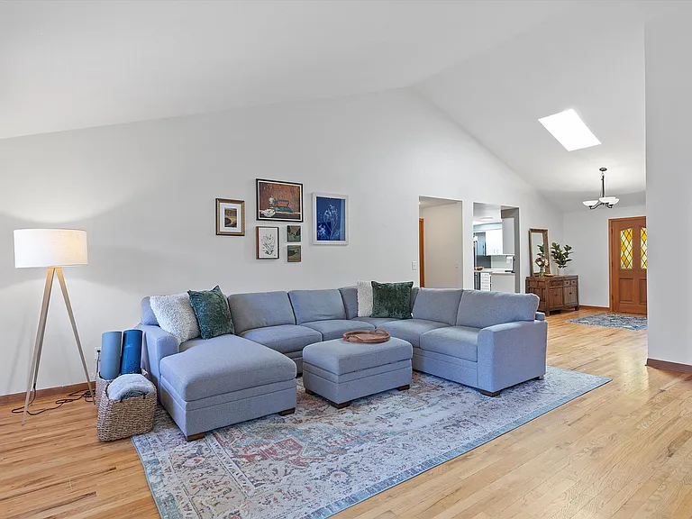 830 SW Dolores Dr — Photo 7