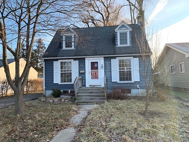 1st image of 221 N Prairie Ave