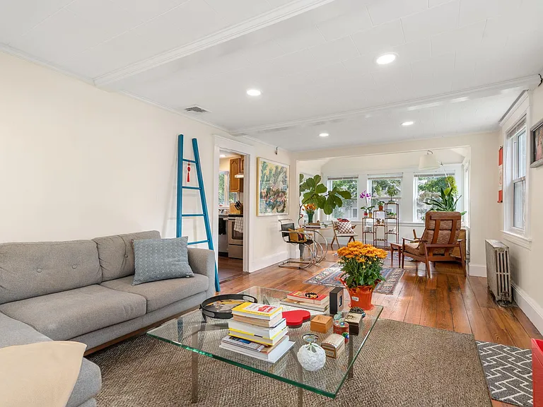18 Winslow Rd — Photo 4