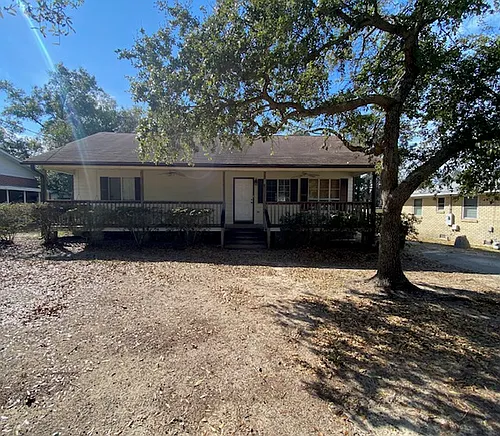3205 E Avery St Photo 1