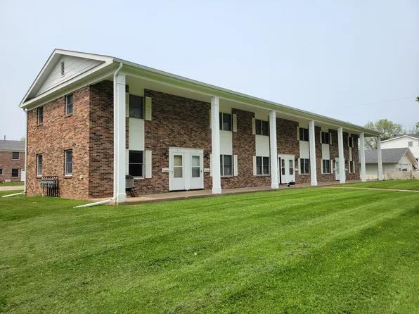 1322 5th St W, Menomonie, WI 54751
