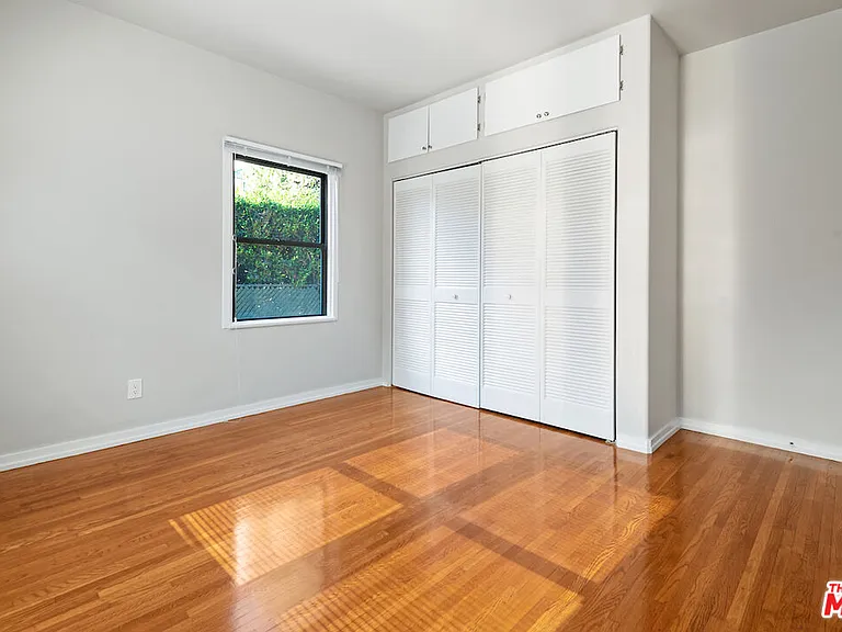 751 N Croft Ave #1/2 — Photo 18