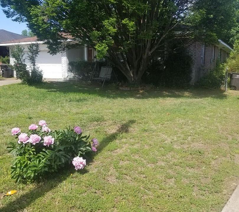 1st image of 110 Fleetwood Pl