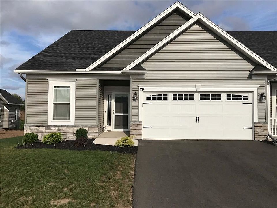 1st image of 26 Cedar Cove Trl