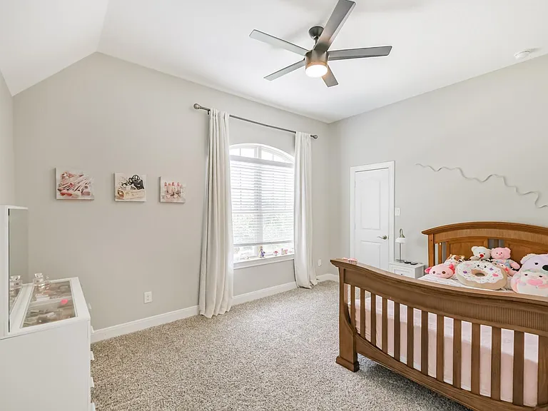 6 S Wheatleigh Dr — Photo 23