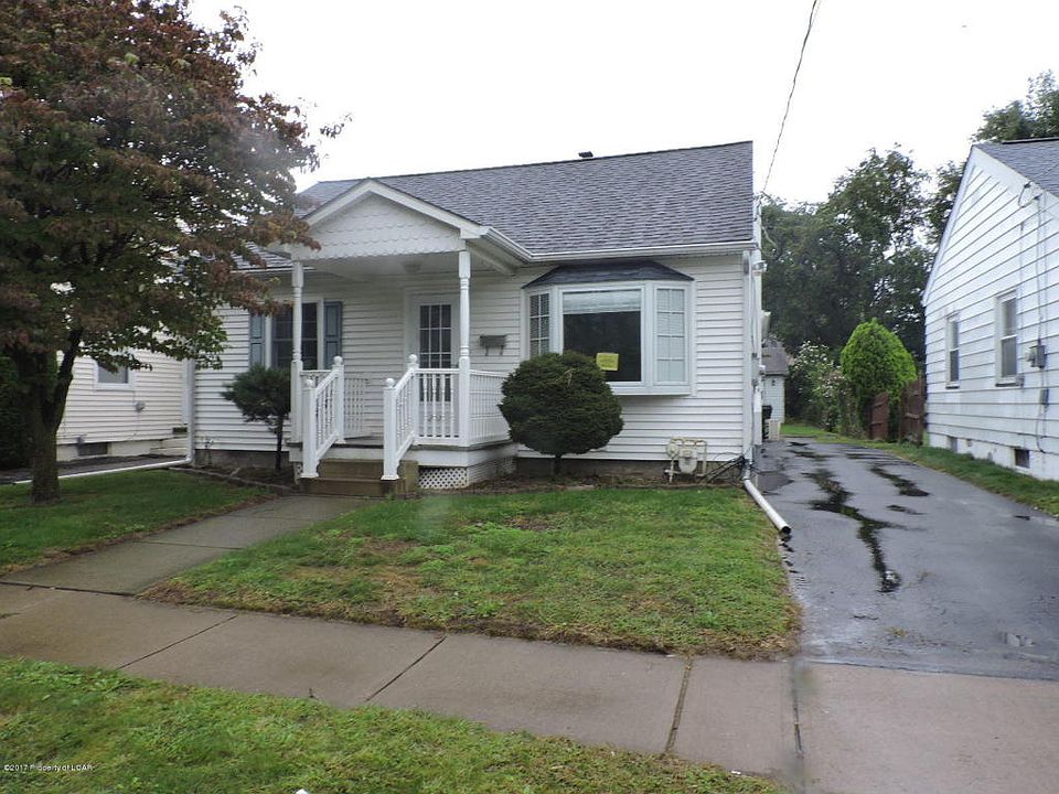 1st image of 207 Lackawanna Ave