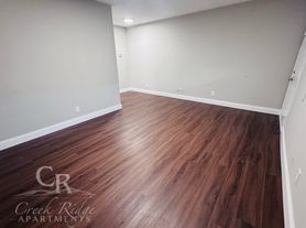 Creek Ridge Apartments