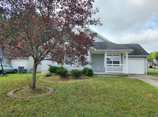 2951 Megan Cir, Youngstown, OH