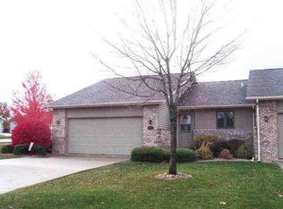 1907 Comanche Ct, Freeport, IL 61032