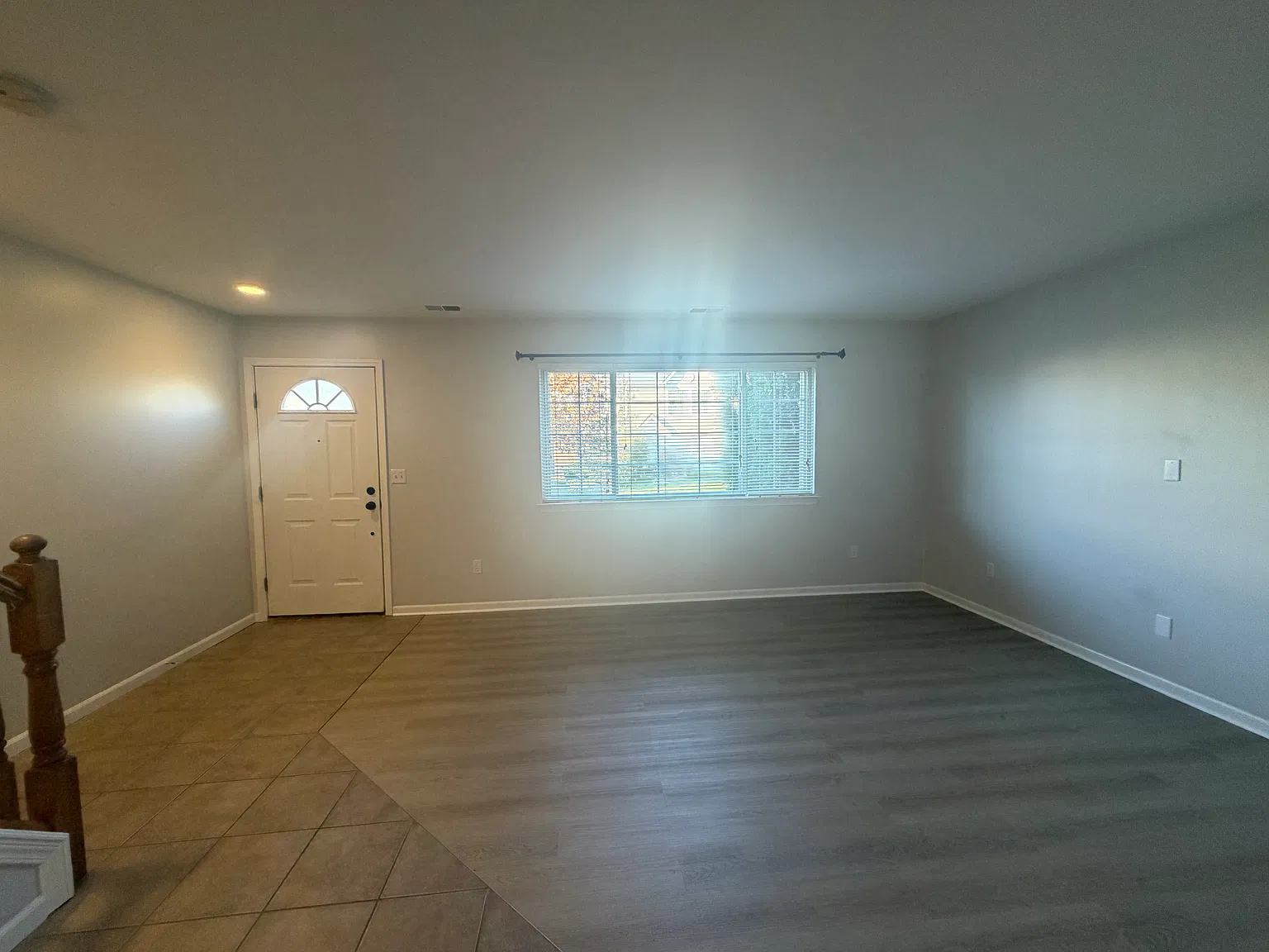 2 bed, 1120 sqft, $1,600 — Photo 4