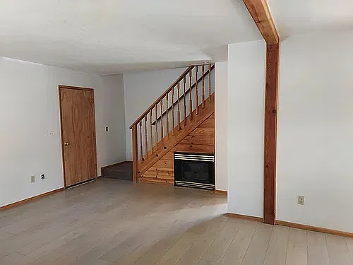 2 bed, $3,200 — Photo 2