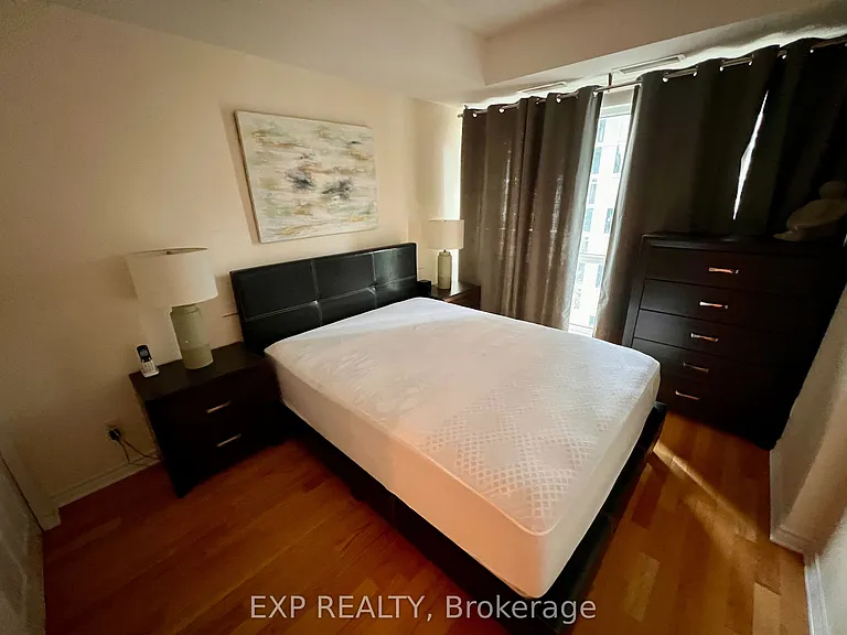 200 Rideau St #1002 — Photo 16