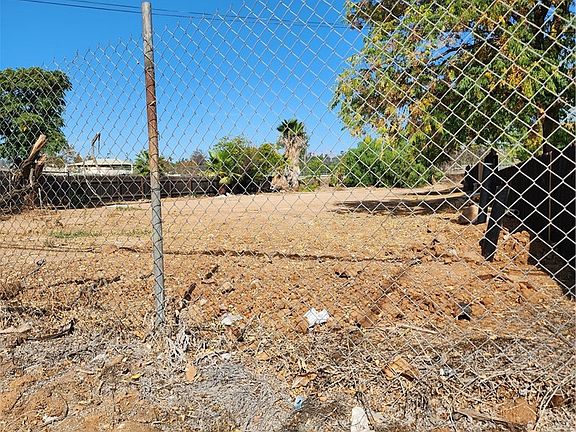 2nd image of 0 Arlington Ave