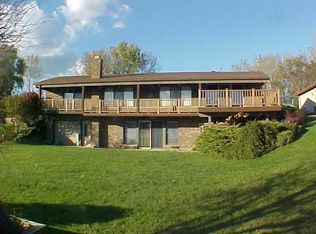 2461 Margaret Dr, Fenton, MI 48430