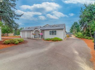 32321 Goddard Ln, Cottage Grove, OR 97424