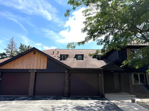 2535 E Lakeshore Dr Unit A-49, Crown Point, IN 46307