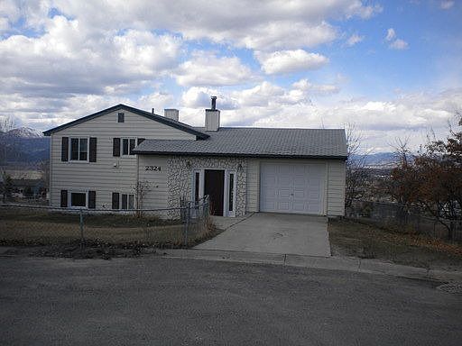 1st image of 2324 W Crescent Dr