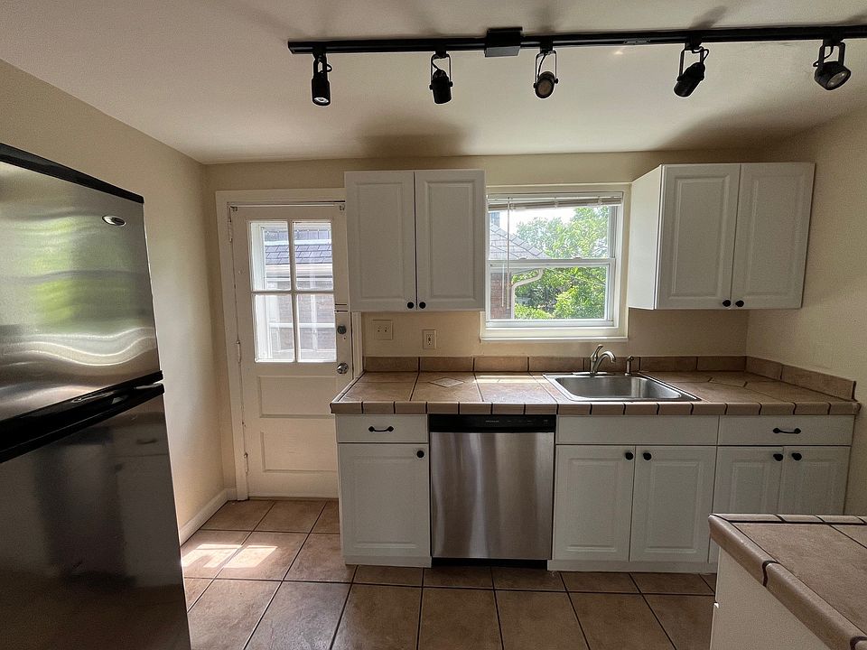 1st image of 6830 Meade St #2
