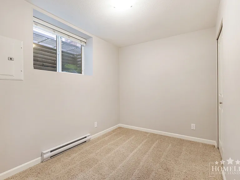 18864 68th Ave #BASEMENT — Photo 13