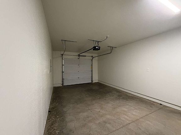 4th image of 3965 N Robert Rd