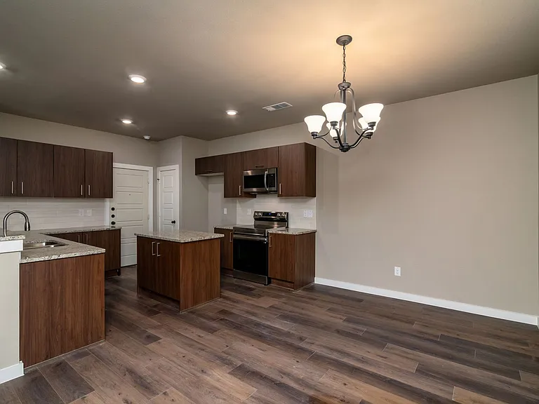 637 Fallow Dr — Photo 15