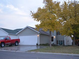 5528 20th St S, Fargo, ND 58104