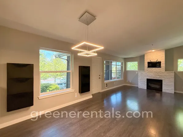 2210 Tolmie Ave #C-1, Dupont, WA 98327