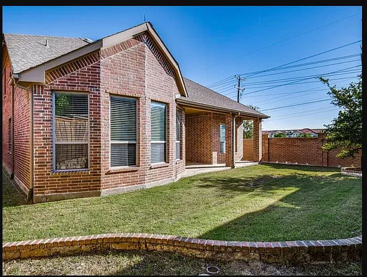 4 bed, 3263 sqft, $3,800 — Photo 4
