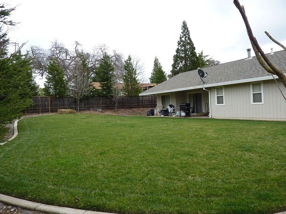 2nd image of 3780 Cambridge Rd