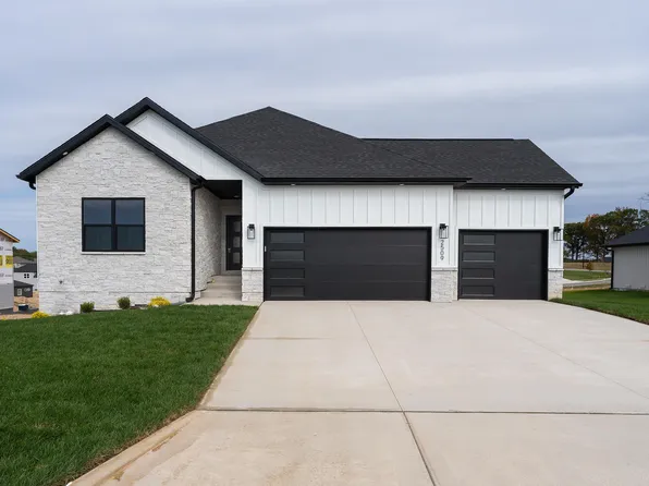 2509 W Goldfinch Drive, Ozark, MO 65721
