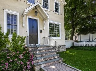 422 Carol Pl, Pelham, NY 10803