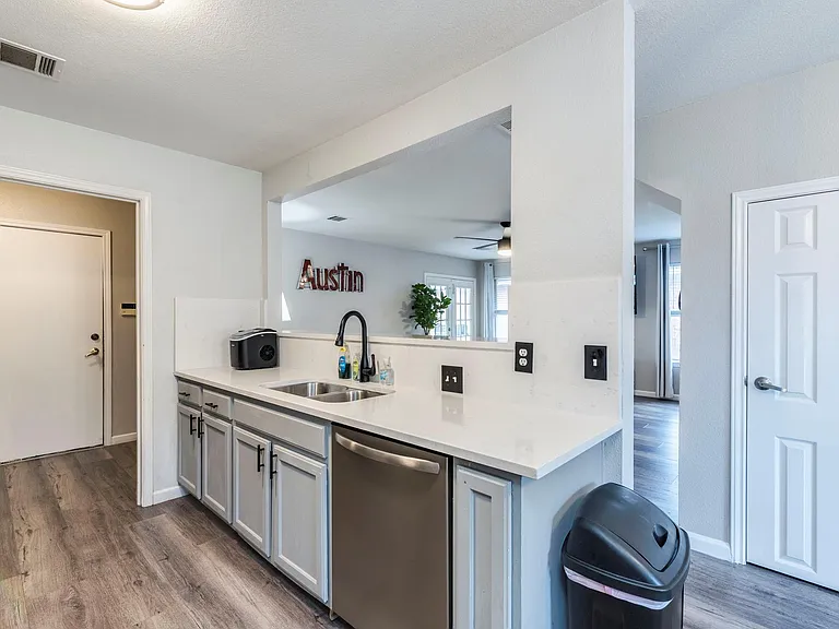 1415 Roxannes Run — Photo 14