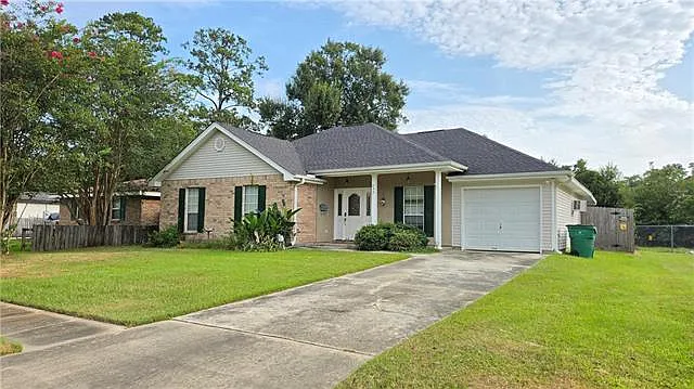 490 Cumberland Dr