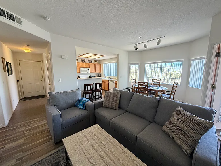 830 Carnegie St #1023 — Photo 8