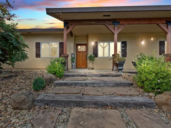 12540 Arabian Ln, Galt, CA 95632