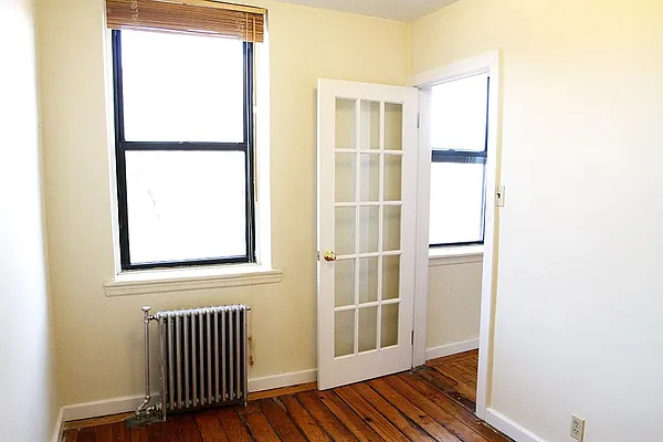 Rented by Twyford Real Estate | media 16