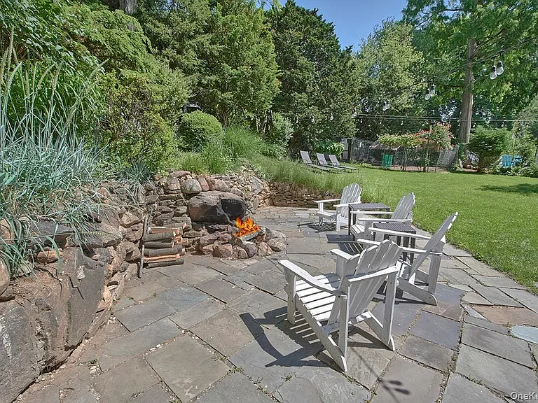 1015 Shore Acres Dr — Photo 18