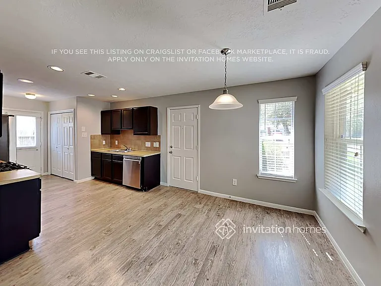 19218 Sandelford Dr — Photo 6