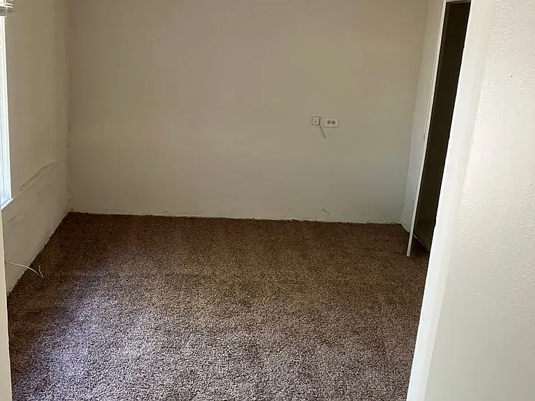 9330 & 9320 Latham Dr — Photo 10