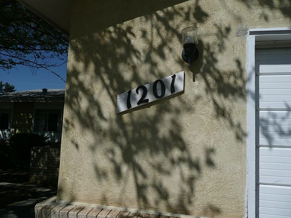 2nd image of 1201 La Charles Dr NE