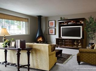 14522 NE 6th Pl APT 4, Bellevue, WA 98007