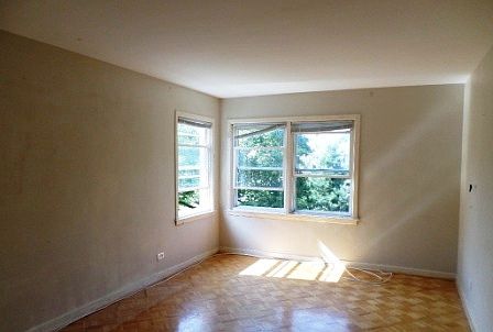 2nd image of 2735 W Catalpa Ave #2W