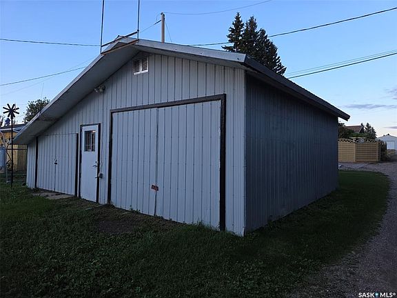 4th image of 100 3rd AVENUE N