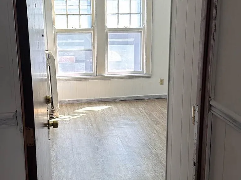438 N Frances St #5 — Photo 4