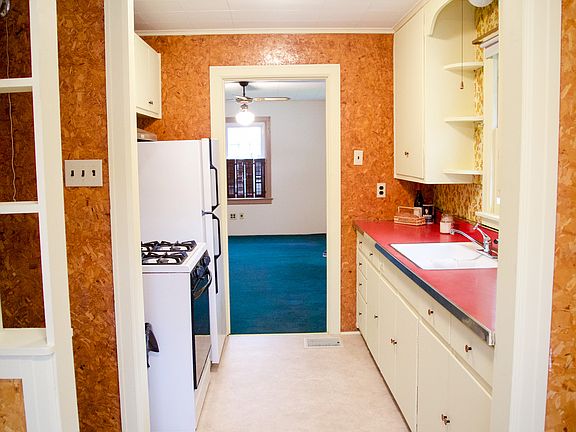 Kitchen through to living.