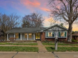 1041 Terracewood Cir, Ballwin, MO 63011