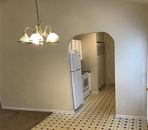 3rd image of 6712 Vernedale Glen Dr
