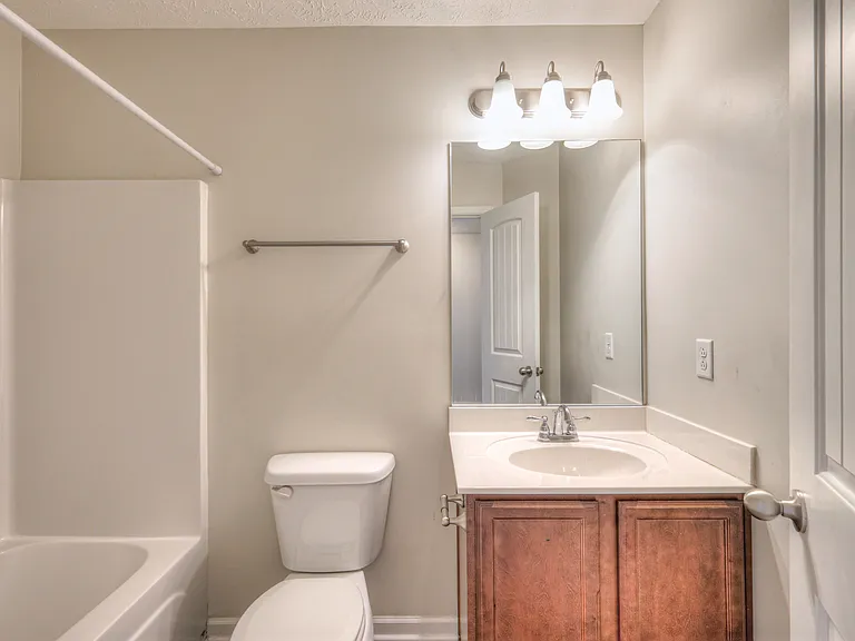 4325 Aurora Cir — Photo 14
